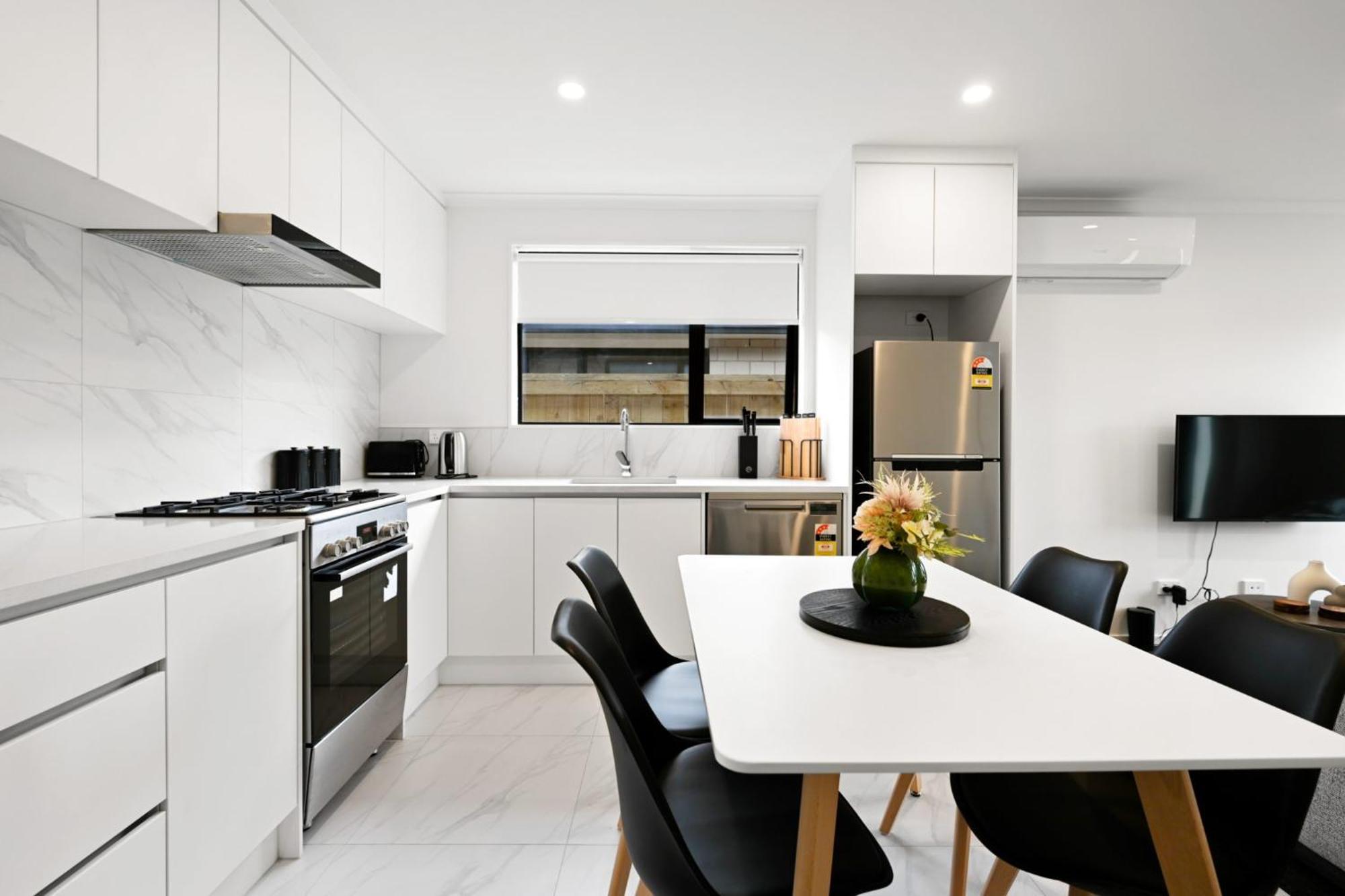 Villa Modern & Cozy New Build Retreat Hamilton Exterior foto